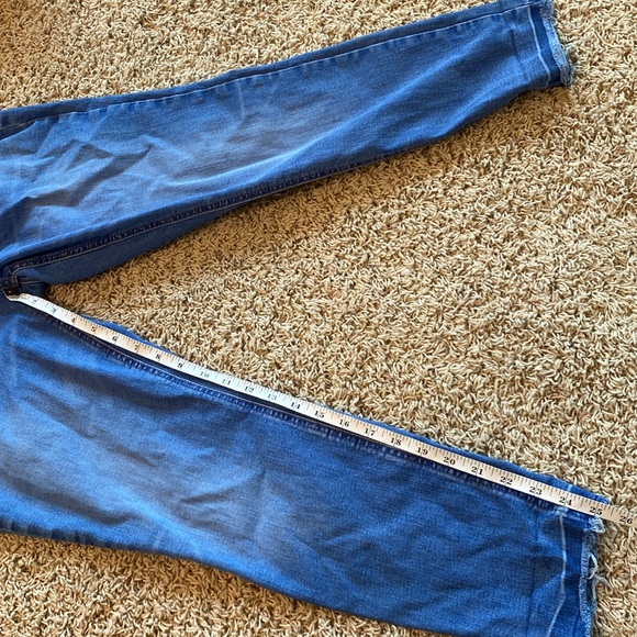 Old Navy Super Skinny Crop Jeans size 12 - Picture 6 of 8